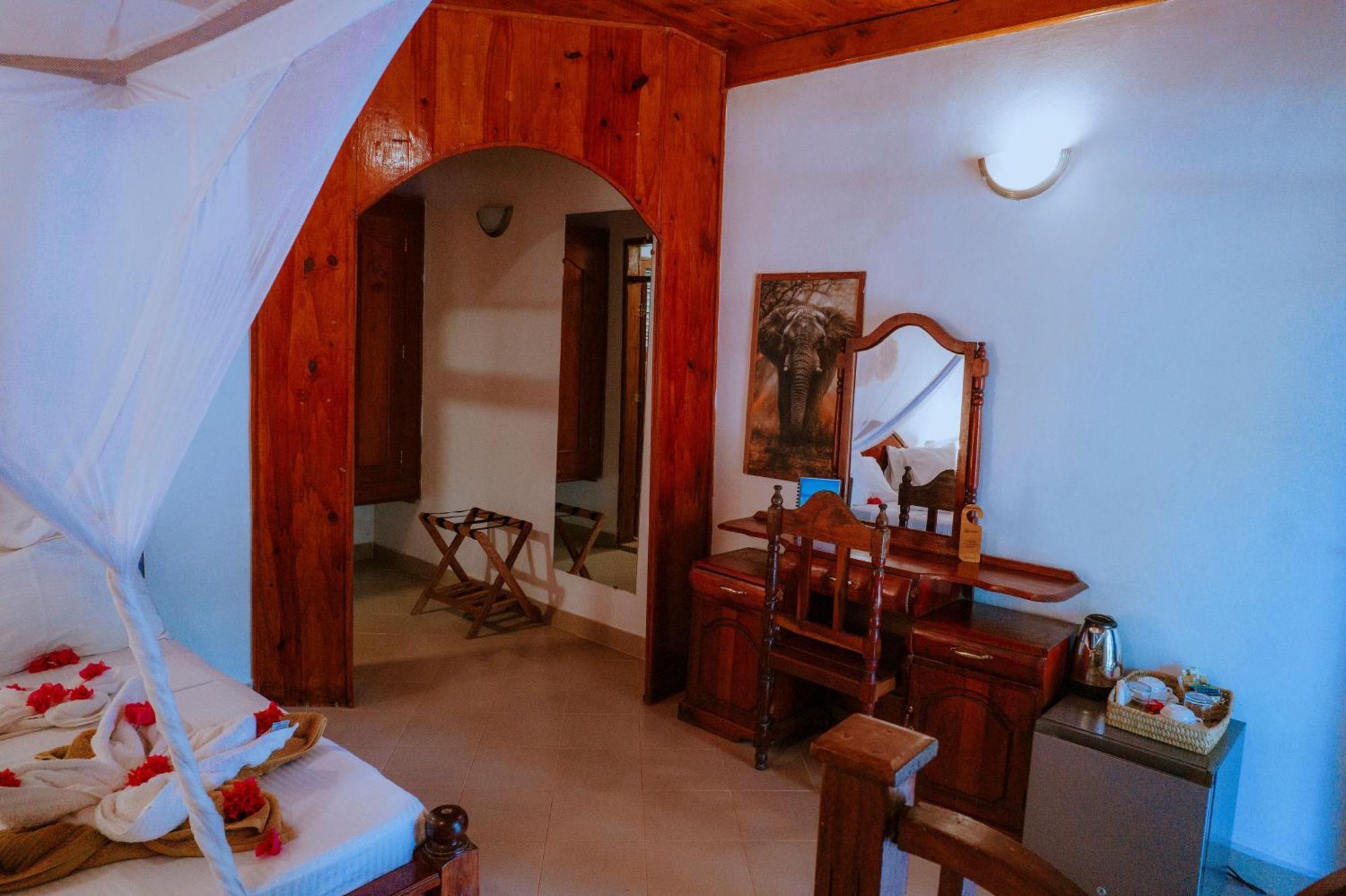 Mambo Ocean Resort Pwani Mchangani Exterior foto